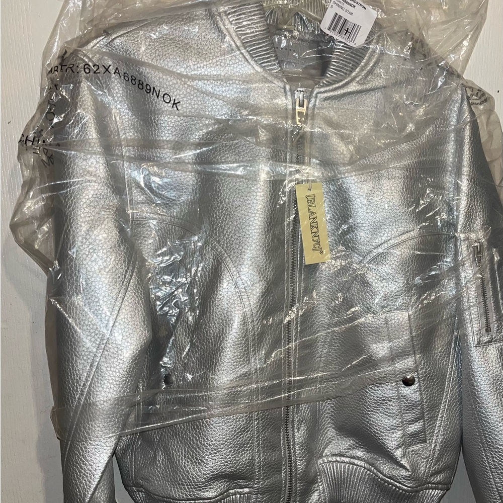 BLANKNYC METALLIC FAUX LEATHER BOMBER JACKET IN SHINING STAR. Size Small